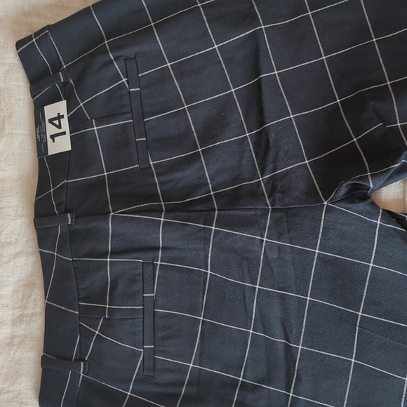 Gap dress pants NWT - Picture 4 of 4